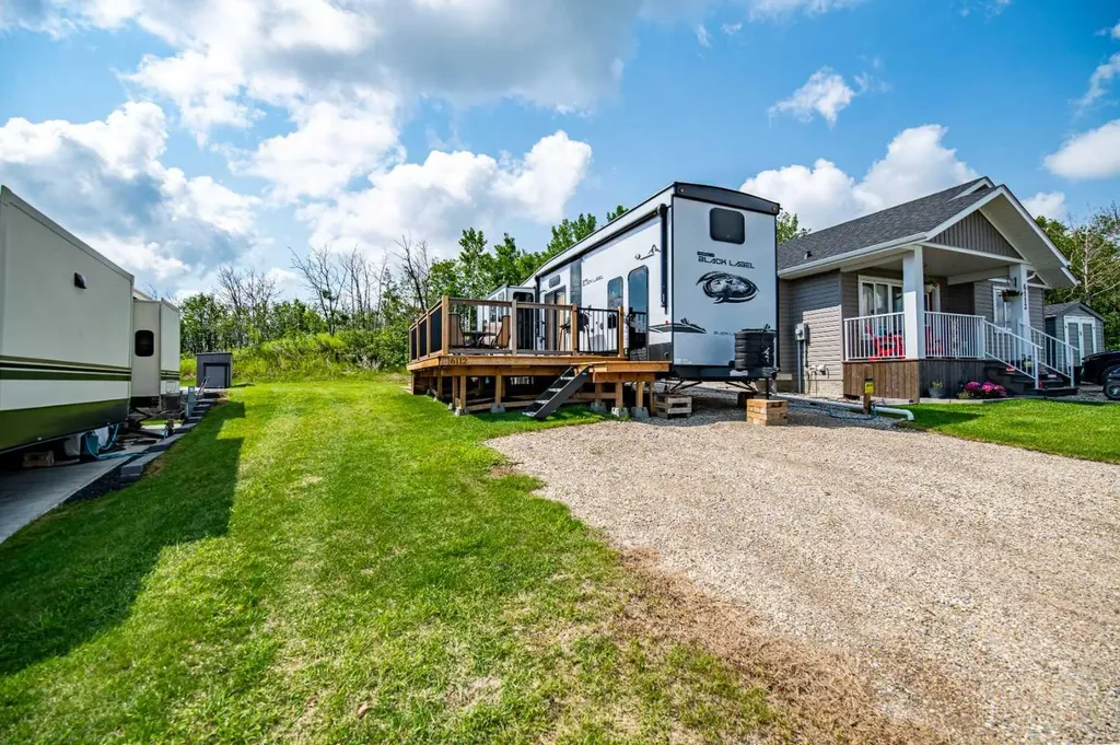 25054 South Pine Lake Road Rural Red Deer County AB T0M 1S0