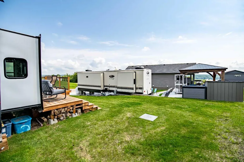 25054 South Pine Lake Road Rural Red Deer County AB T0M 1S0