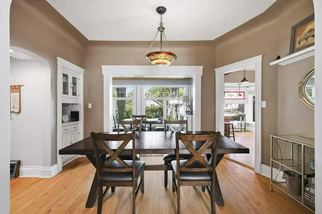 4714 48 Avenue Wetaskiwin AB T9A 0M3