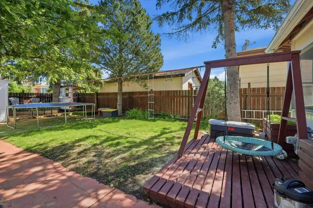 4714 48 Avenue Wetaskiwin AB T9A 0M3