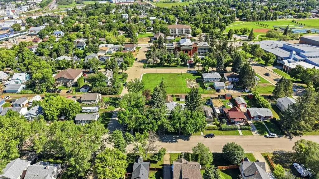 4714 48 Avenue Wetaskiwin AB T9A 0M3