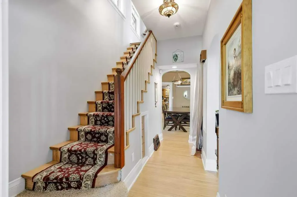 4714 48 Avenue Wetaskiwin AB T9A 0M3