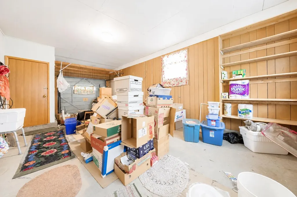 61 5 Street SW Medicine Hat AB T1A4G3