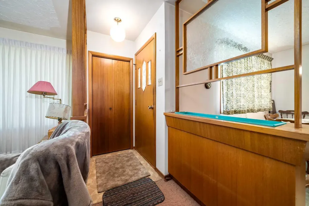 61 5 Street SW Medicine Hat AB T1A4G3