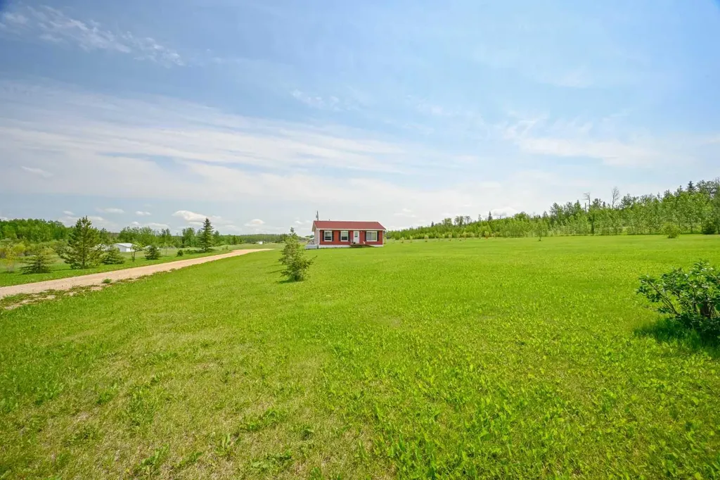 69005 Range Road 64 Grovedale AB T0H 1X0