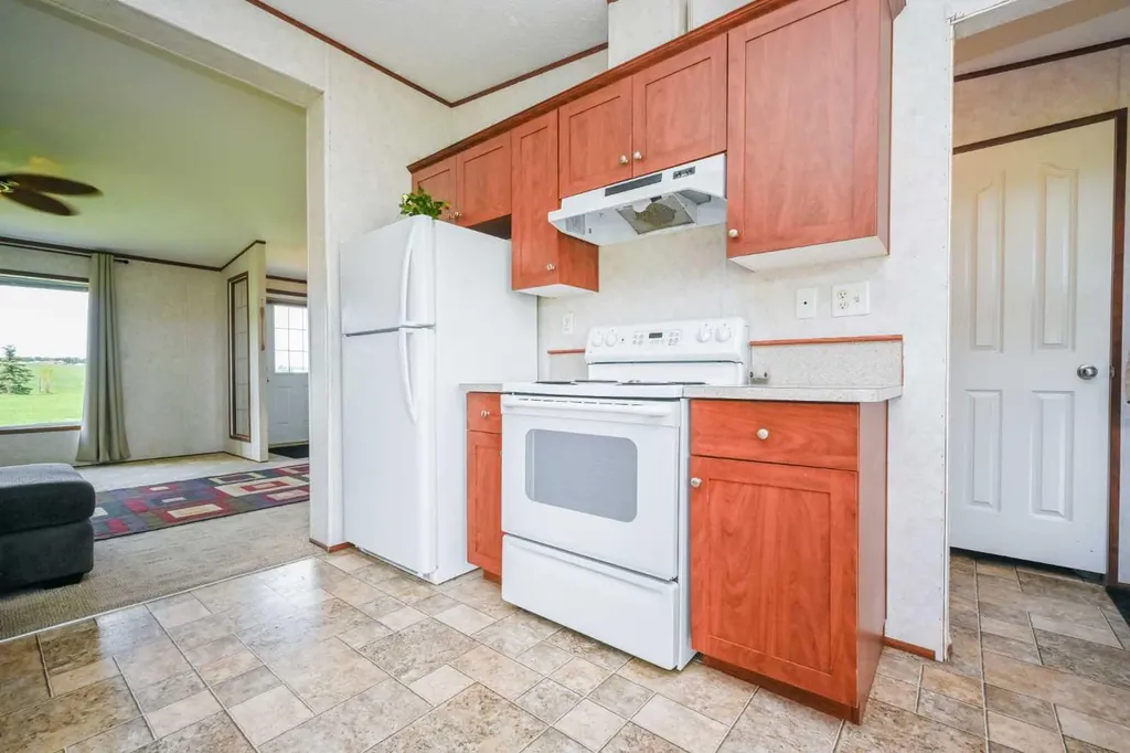 69005 Range Road 64 Grovedale AB T0H 1X0