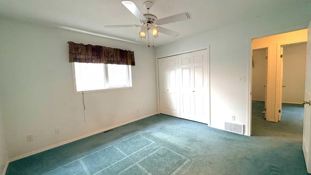1834 10 Avenue Wainwright AB T9W 1L4