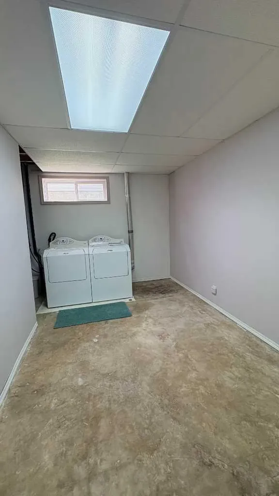 1834 10 Avenue Wainwright AB T9W 1L4