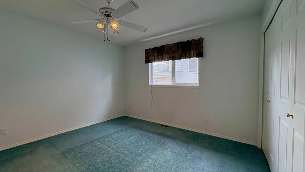 1834 10 Avenue Wainwright AB T9W 1L4