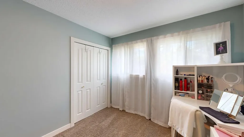 4901 52 Street Stettler AB T0C 2L0