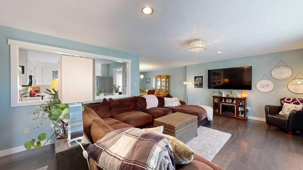 4901 52 Street Stettler AB T0C 2L0