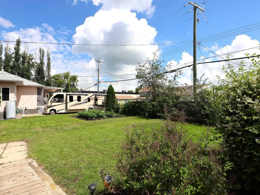 4901 52 Street Stettler AB T0C 2L0