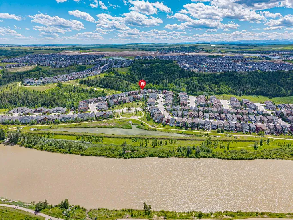 81 Riviera Crescent Cochrane AB T4C 0T6