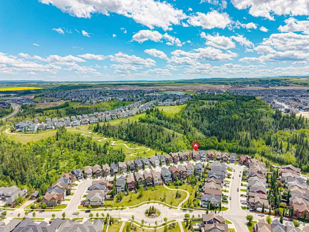81 Riviera Crescent Cochrane AB T4C 0T6