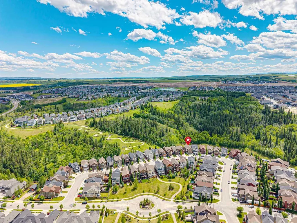 81 Riviera Crescent Cochrane AB T4C 0T6