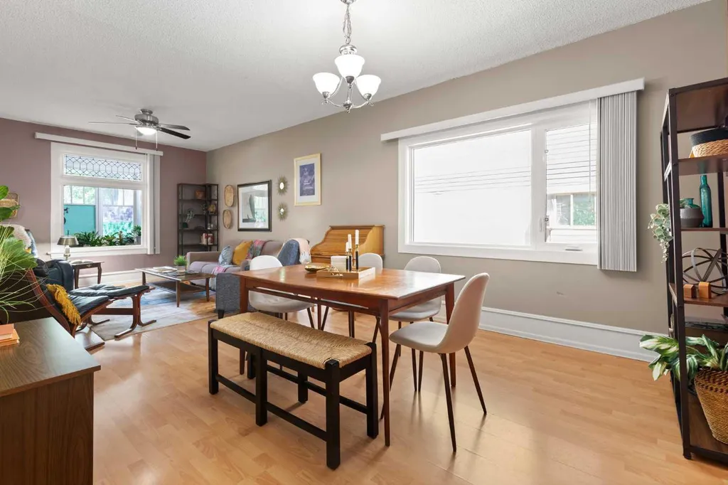303 8 Street SE Medicine Hat AB T1A1L6