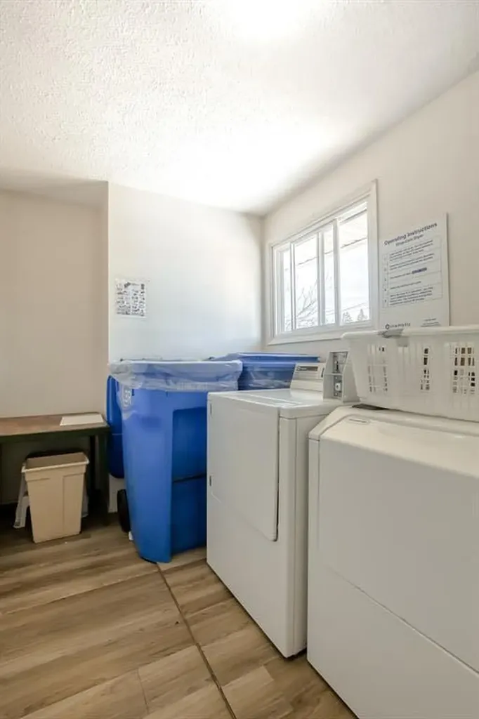 11415 8 Street SW Calgary AB T2W 2N4