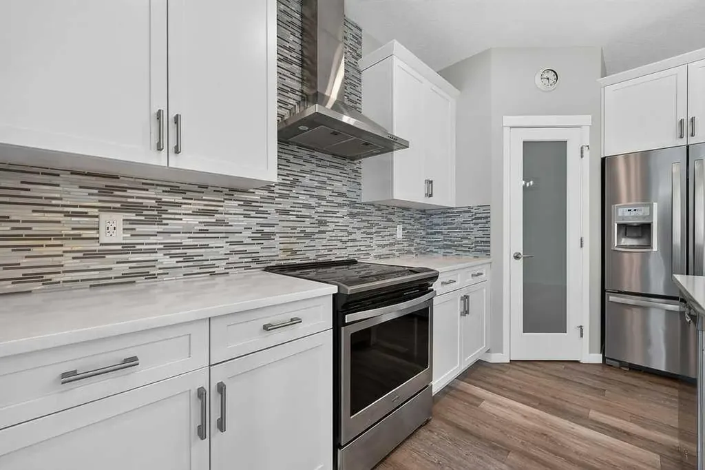 556 Belmont Heath SW Calgary AB T2X 4H4