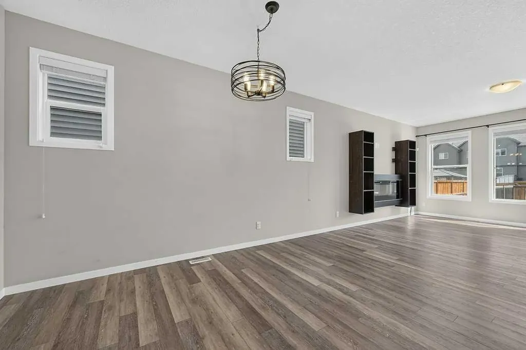 556 Belmont Heath SW Calgary AB T2X 4H4