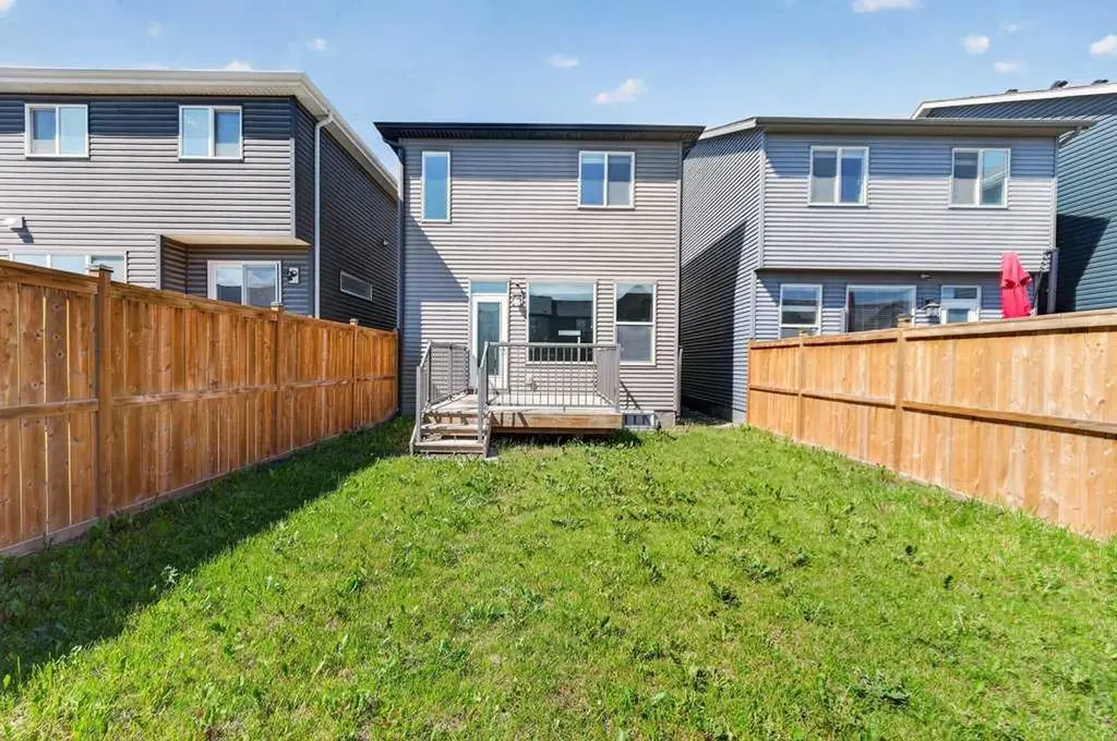 556 Belmont Heath SW Calgary AB T2X 4H4