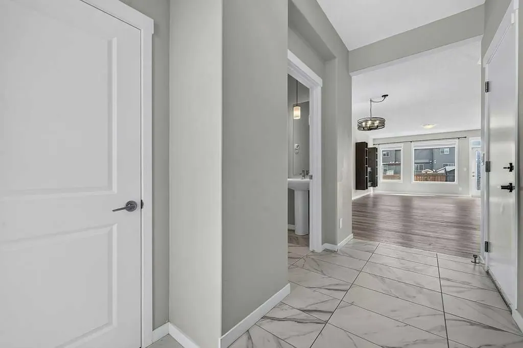 556 Belmont Heath SW Calgary AB T2X 4H4