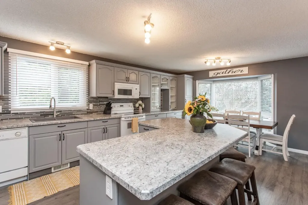 8 Caswell Close Red Deer AB T4P 2T6
