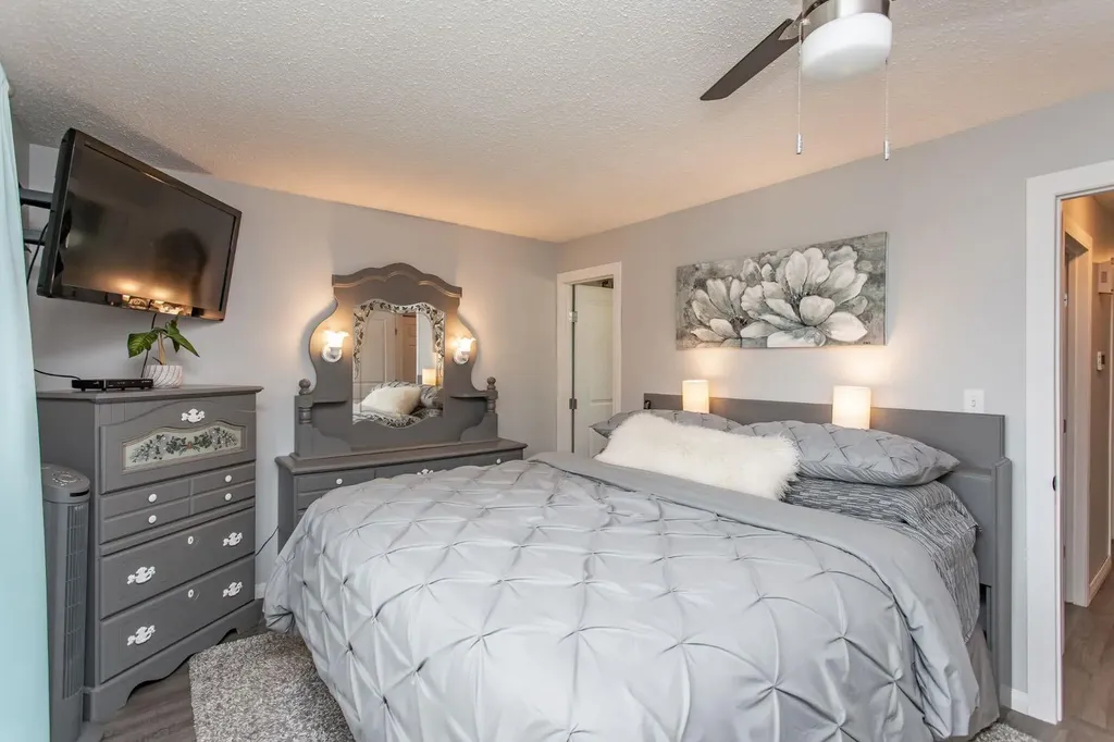 8 Caswell Close Red Deer AB T4P 2T6