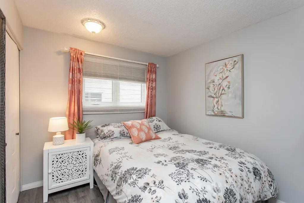 8 Caswell Close Red Deer AB T4P 2T6