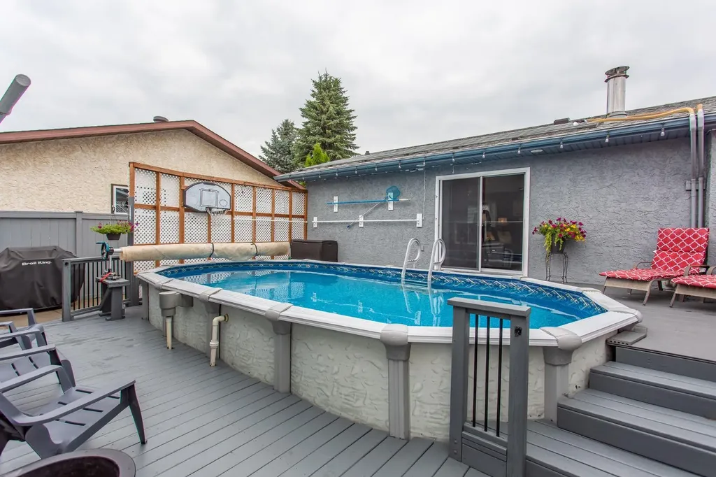 8 Caswell Close Red Deer AB T4P 2T6