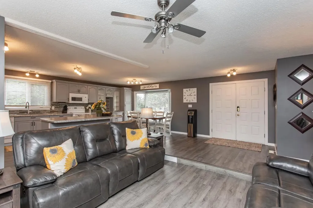 8 Caswell Close Red Deer AB T4P 2T6