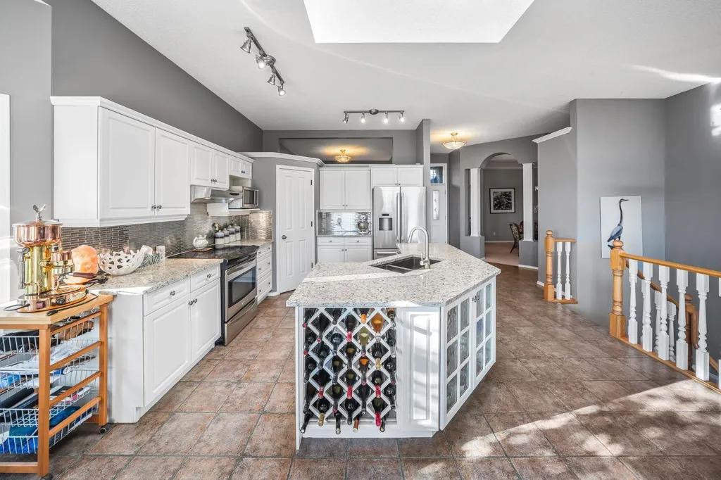 19 Gleneagles View Cochrane AB T4C 1N9