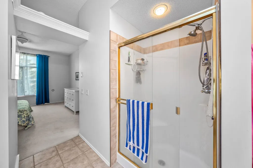 19 Gleneagles View Cochrane AB T4C 1N9