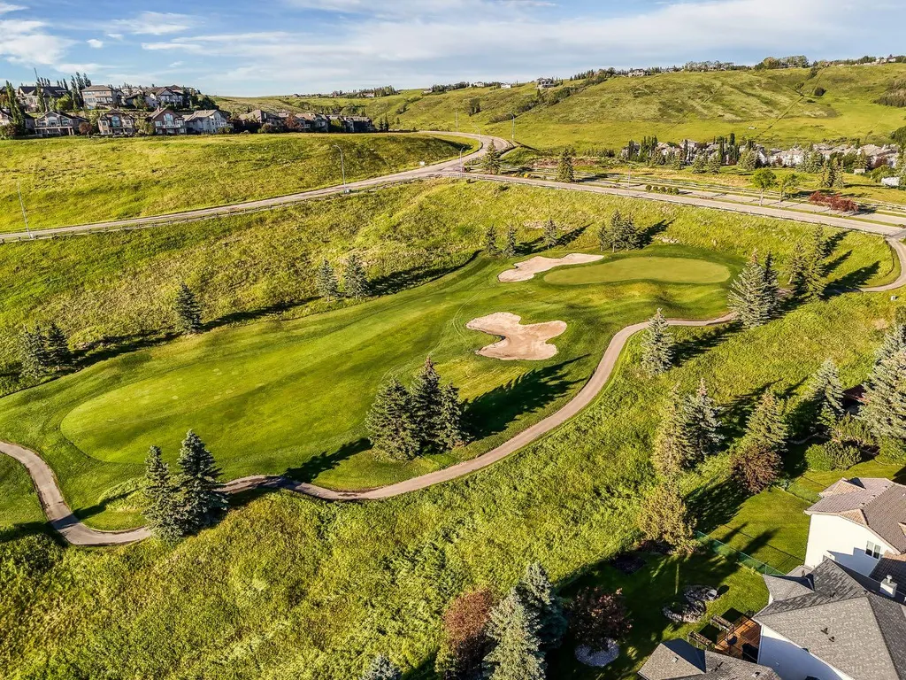 19 Gleneagles View Cochrane AB T4C 1N9