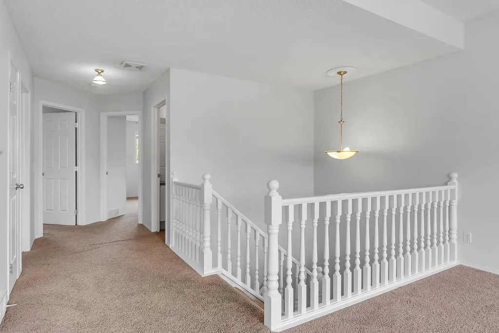 30 Citadel Crest Link NW Calgary AB t3g 4w4