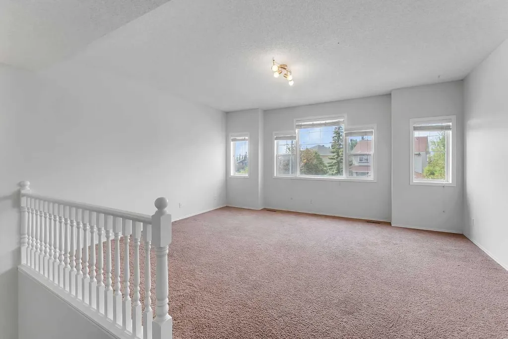 30 Citadel Crest Link NW Calgary AB t3g 4w4