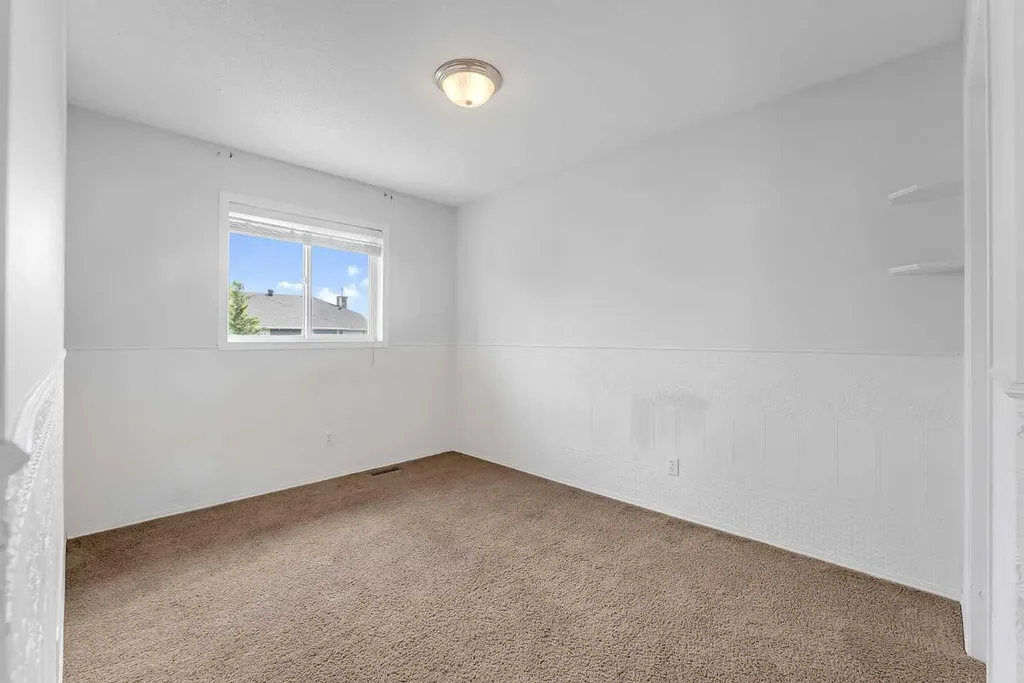 30 Citadel Crest Link NW Calgary AB t3g 4w4