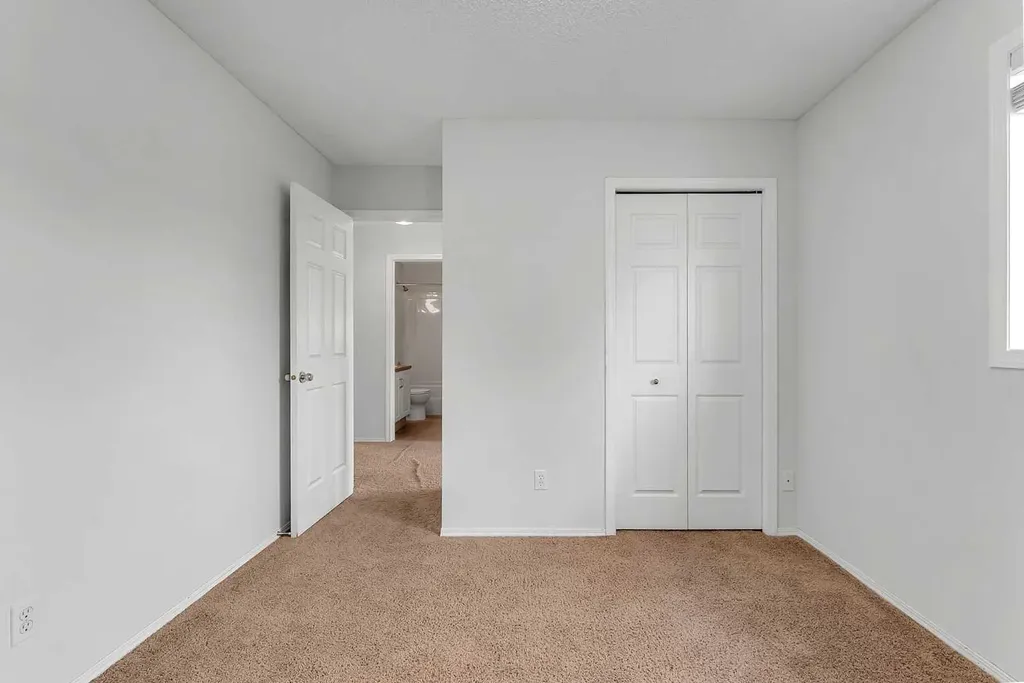 30 Citadel Crest Link NW Calgary AB t3g 4w4