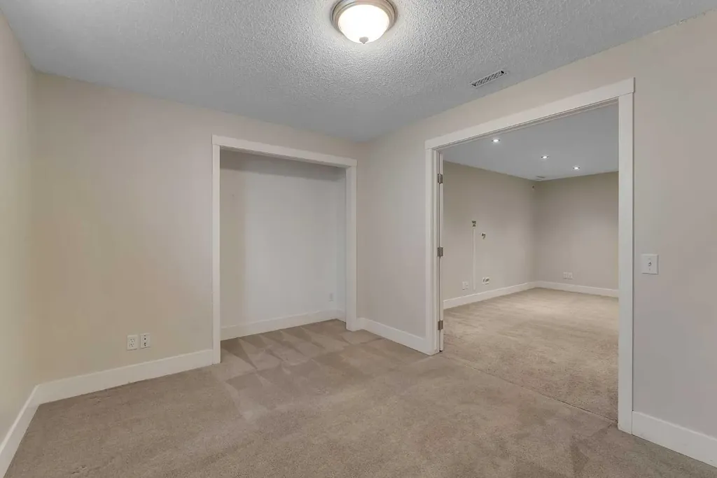 30 Citadel Crest Link NW Calgary AB t3g 4w4