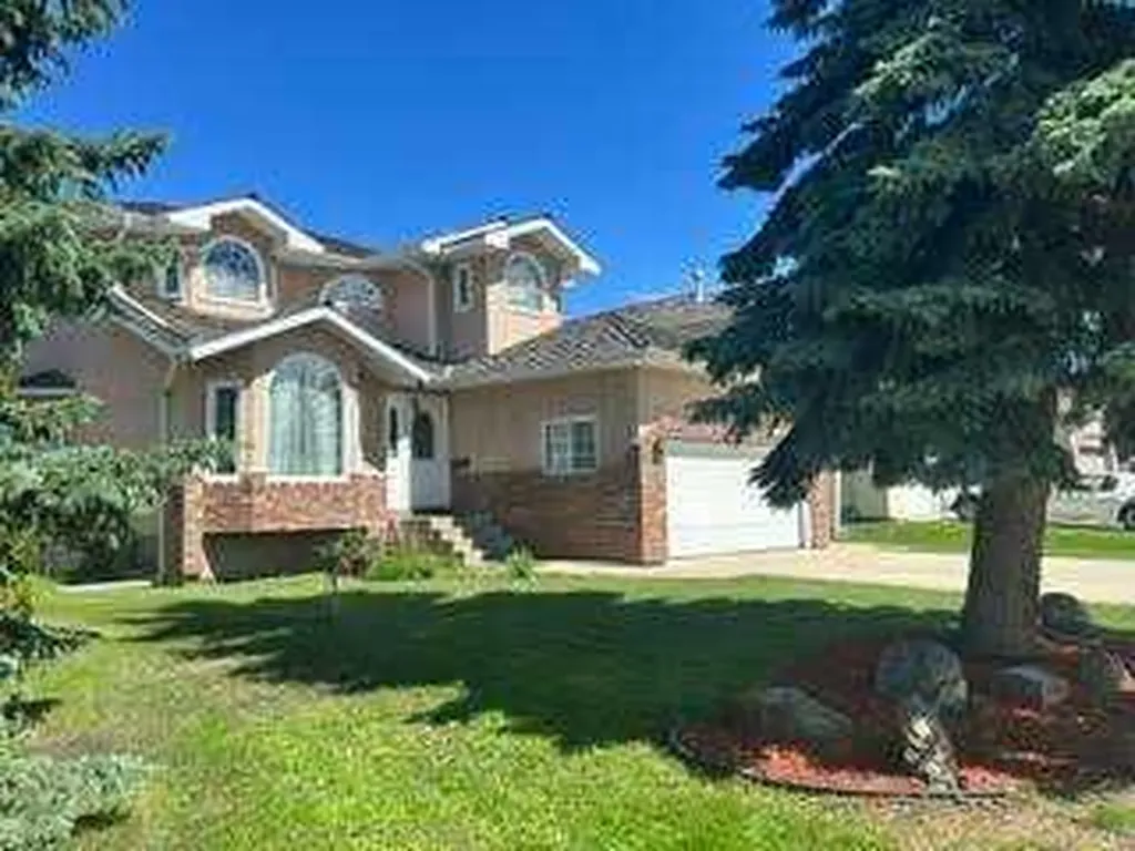 92 Anquetel Street Red Deer AB T4R 2K7