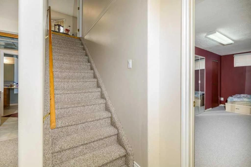 92 Anquetel Street Red Deer AB T4R 2K7