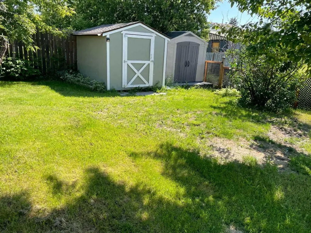 11409 110 Ave. Crescent Fairview AB T0H 1L0
