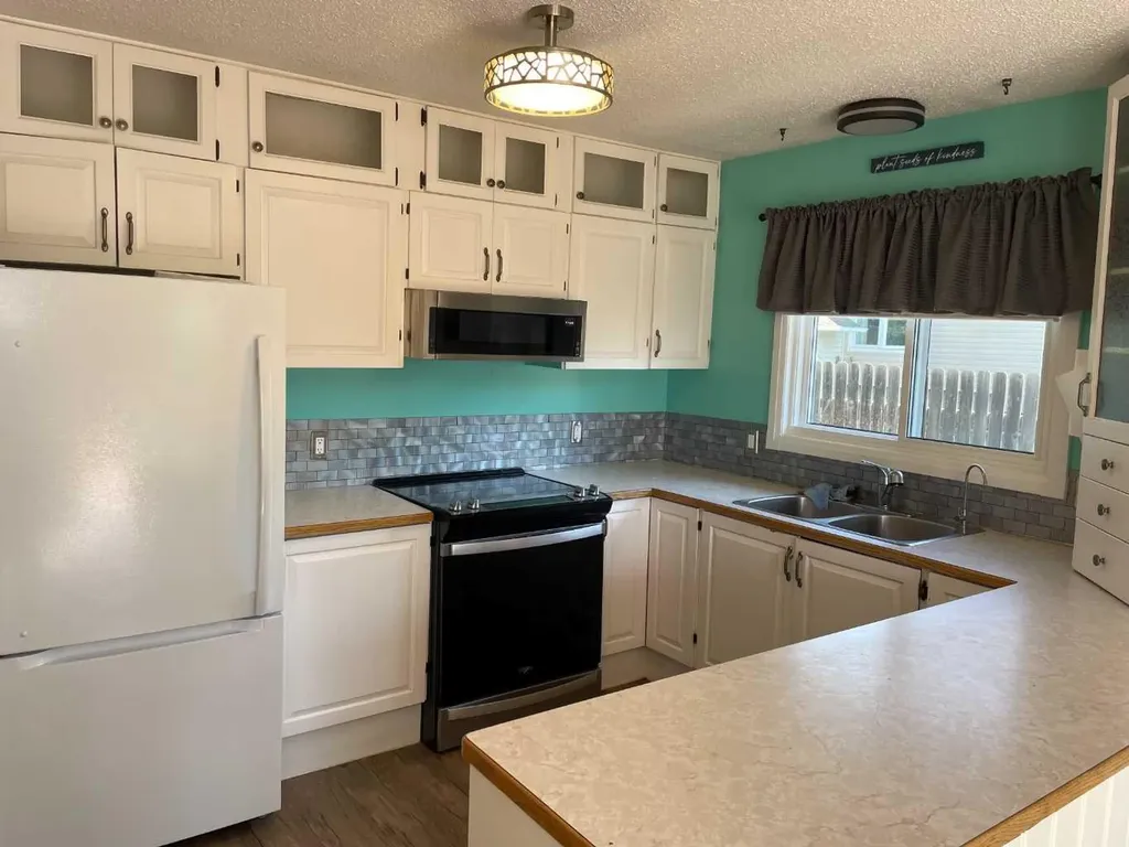 11409 110 Ave. Crescent Fairview AB T0H 1L0