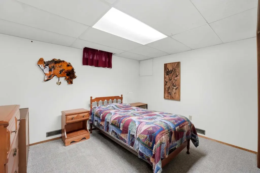 91 Hill Crescent Red Deer AB T4N 6G3