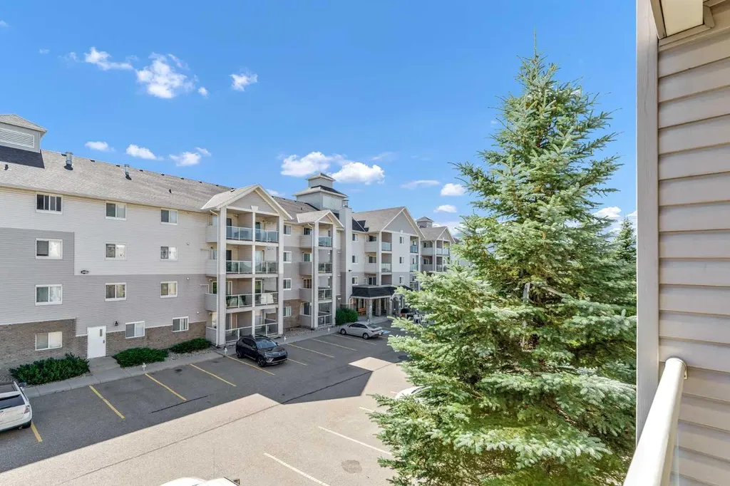 1648 Saamis Drive NW Medicine Hat AB T1C 4X1