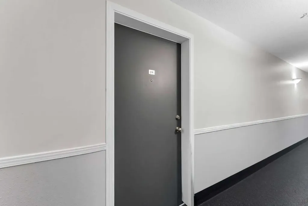 1648 Saamis Drive NW Medicine Hat AB T1C 4X1