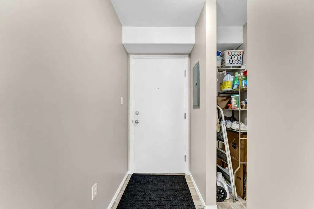 1648 Saamis Drive NW Medicine Hat AB T1C 4X1