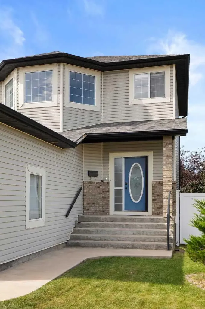 440 Spruce Way SE Medicine Hat AB T1B4L5
