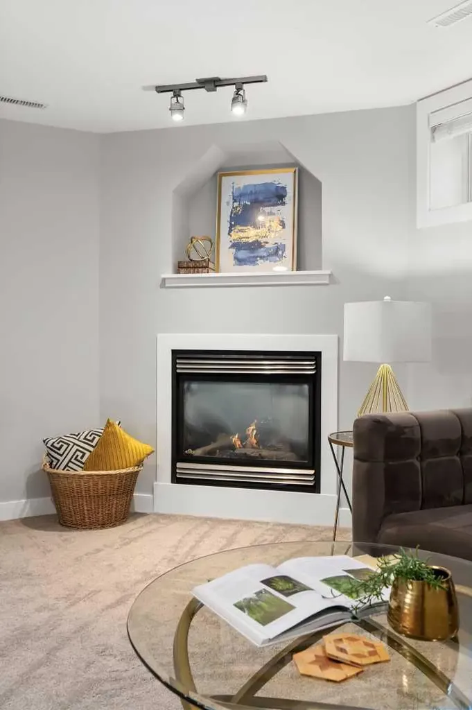 440 Spruce Way SE Medicine Hat AB T1B4L5