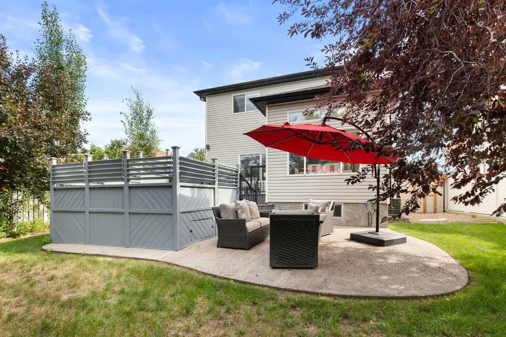 440 Spruce Way SE Medicine Hat AB T1B4L5