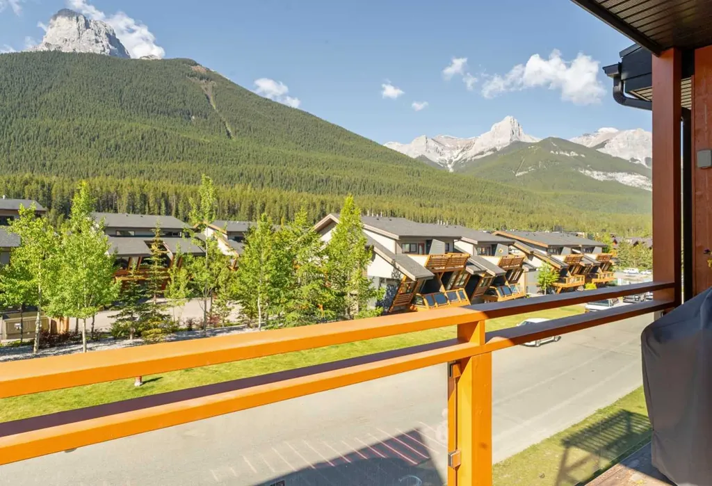 102 Stewart Creek Rise Canmore AB T1W0K6